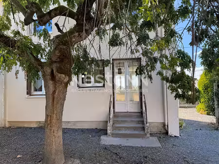 a vendre - maison 3 chambres avec jardin et garage - dpe c - vihiers - d6133