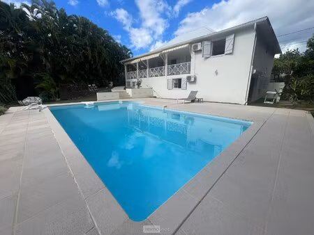 maison de luxe à vendre à lamentin