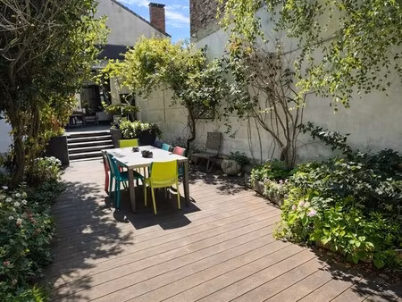 maison de luxe à vendre dans le quartier haut pantin-charles auray