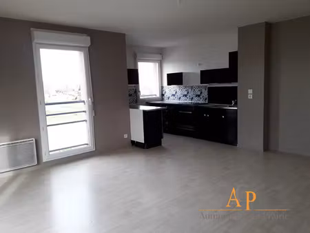 location appartement 3 pièces à ifs (14123) : à louer 3 pièces / 69m² ifs
