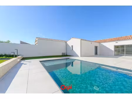 vente maison 5 pièces 147 m² à ferrieres (17170)  449 000 €