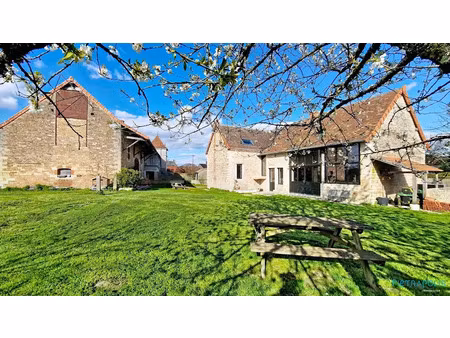 vente maison 5 pièces 140 m² à la chapelle-de-bragny (71240)  439 000 €