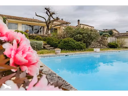 vente maison 4 pièces 232 m² à branne (33420)  449 000 €