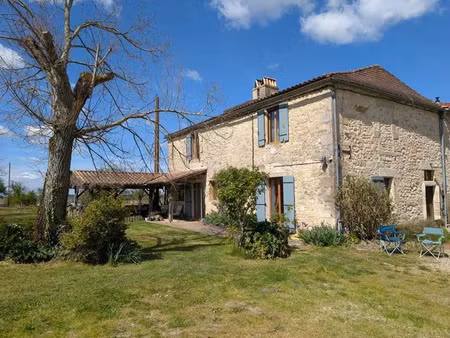 vente maison 9 pièces 302 m² à esclottes (47120)  477 750 €