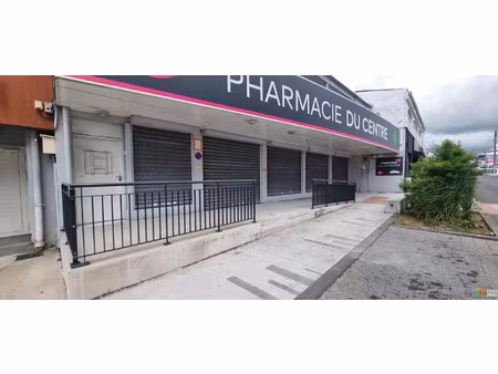location commerce 4 pièces 485 m² à saint-andré (97440)