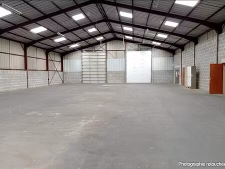 vente local d'activités 450 m²