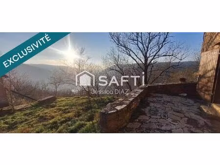 refuge avec vue imprenable sur la vallée du tarn