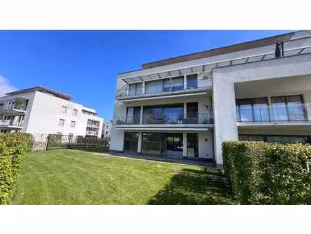 lumineux rez-de-jardin (2ch/2sdb) dans le parc