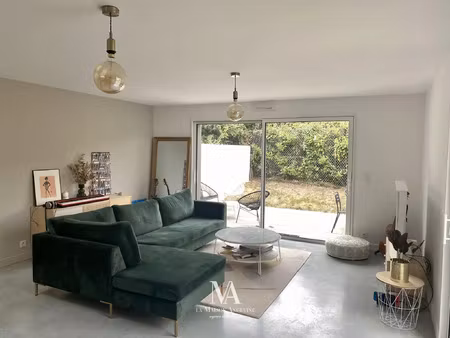 location maison meublé à angers (49000) : à louer meublé / 95m² angers