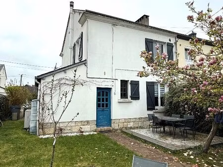 élégante maison de caractère adresse prisée à grand-quevilly