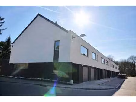 jolie maison 4 chambres avec garage