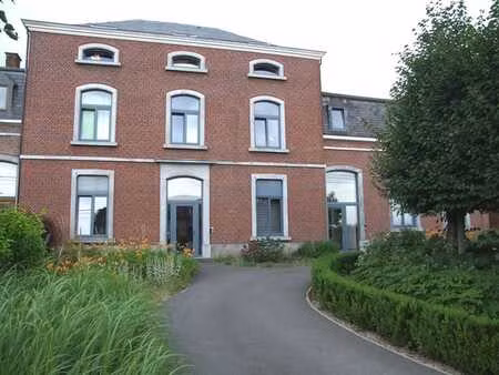 spacieux et très confortable appartement 2 chambres de 93 m²