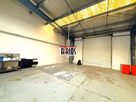 location local commercial