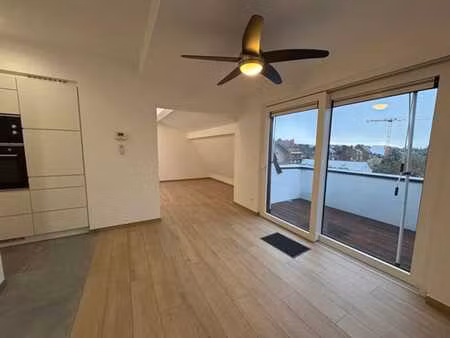 appartement 2ch. avec terrasse et parking