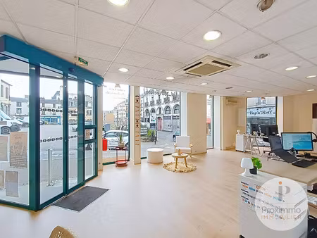 location bureaux et commerces à redon (35600) : à louer / 82m² redon