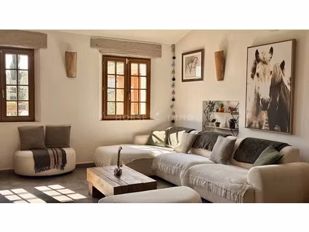 vente maison 5 pièces 168 m² à saintes-maries-de-la-mer (13460)  669 000 €