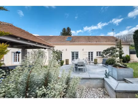 vente maison 8 pièces 210 m² à le val-saint-germain (91530)  695 000 €