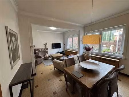 bonne maison 3ch avec garage et jardin dans une rue paisible