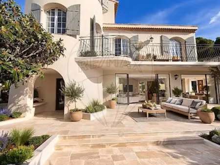 vente maison 7 pièces 280 m² à carry-le-rouet (13620)  798 000 €