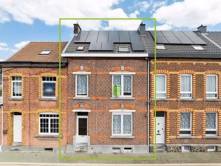 maison 4 à 5 chambres  terrasse  jardin  photovoltaiques