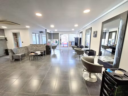 vente commerce 2 pièces 72 m² gan (64290)