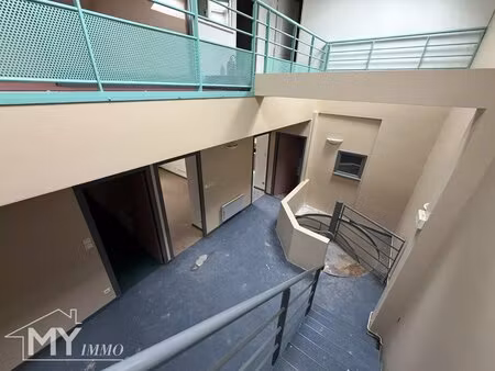 port sainte foy : immeuble avec patio