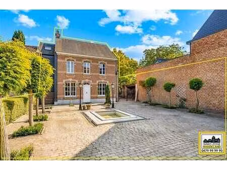 maison de maître avec beau jardin