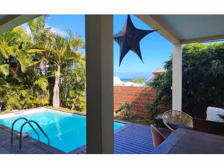 location maison  m² t-5 à saint-paul  2 507 €