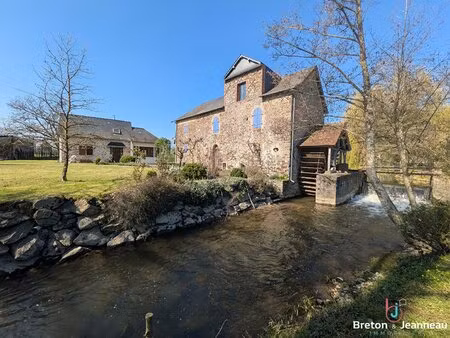 ancien moulin de caractère sur 6 ha 41 secteur sainte suzanne
