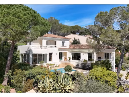 vente maison 6 pièces 176 m² à valescure (83700)  1 150 000 €