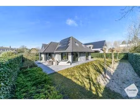 villa moderne et écoénergétique avec finitions haut de ga...