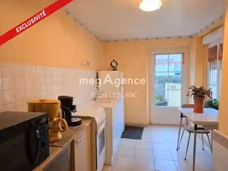 vente maison à voutré (53600) : à vendre / 98m² voutré
