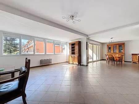 grand appartement 3 pièces à montauban secteur st michel - rare sur le marché