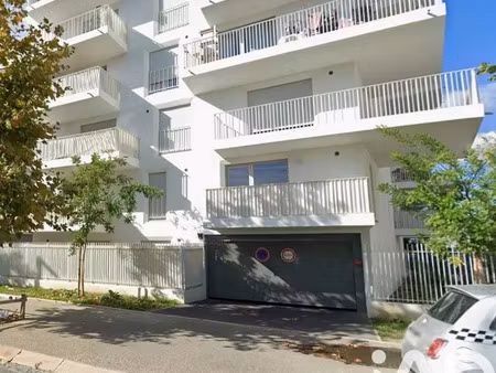 parking à marseille (13009)