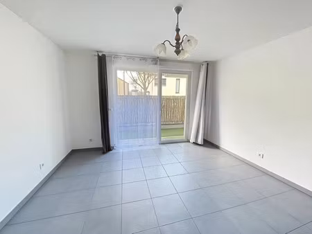 vente appartement 2 pièces 45 m² à sathonay-camp (69580)  220 000 €