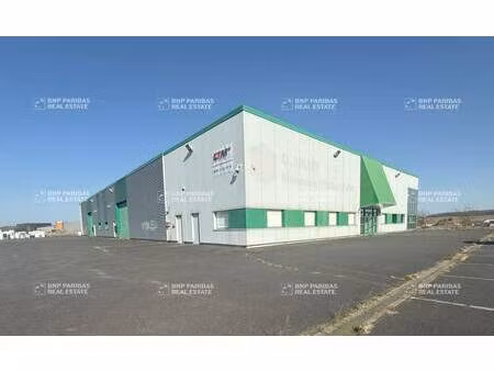 local d'activités à louer