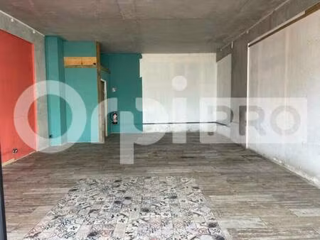 local commercial à louer