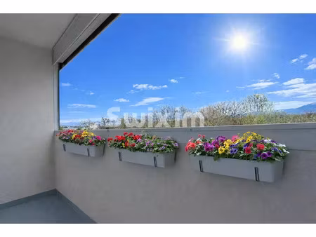 vente appartement 1 pièce 31 m² à ferney-voltaire (01210)  215 000 €