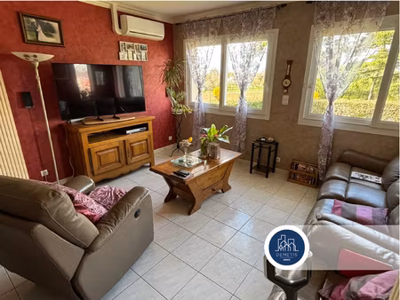 maison familiale au calme avec grand jardin arboré