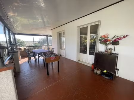 maison t6/7 avec sous sol complet