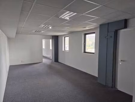 bureaux à louer floreffe  75 m² dans immeuble de bureaux