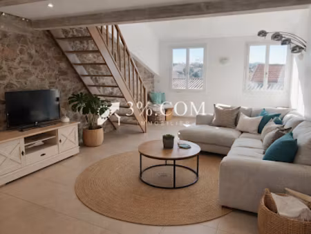 vente appartement 4 pièces 92 m² à cogolin (83310)  288 400 €