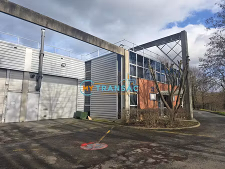 location local industriel 379 m² à saint-thibault-des-vignes (77400)