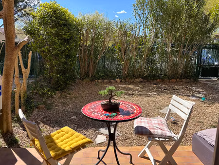 lorgues  appartement lumineux entièrement rénové avec jardin