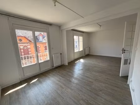 appartement de type 4 75 m² avec cave et garage privatif