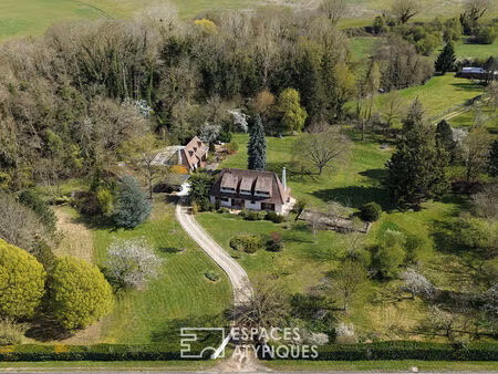 élégante maison béarnaise et sa dépendance au coeur d'un parc paysager