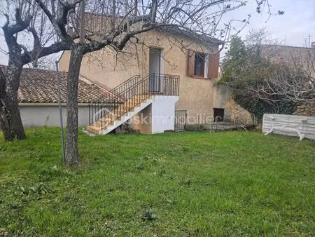 appartement t3 meublé 70 m² avec jardin – régusse