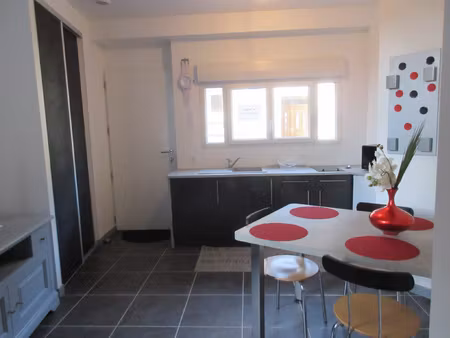 fougeres studio meuble