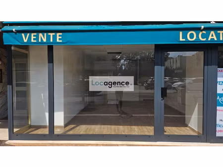 local commercial 52 m2 en centre-ville