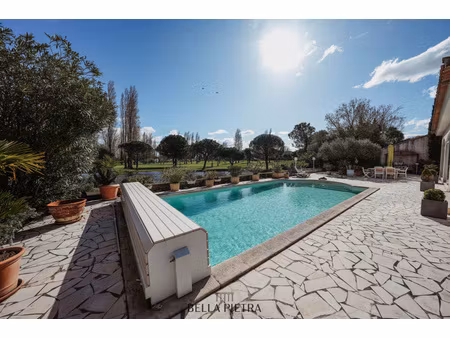 villa d'exception sur le golf de la grande motte